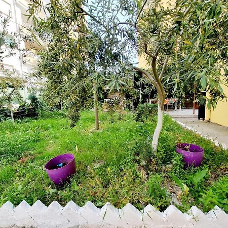 Vacation Home Near The Sea Дуррес Экстерьер фото