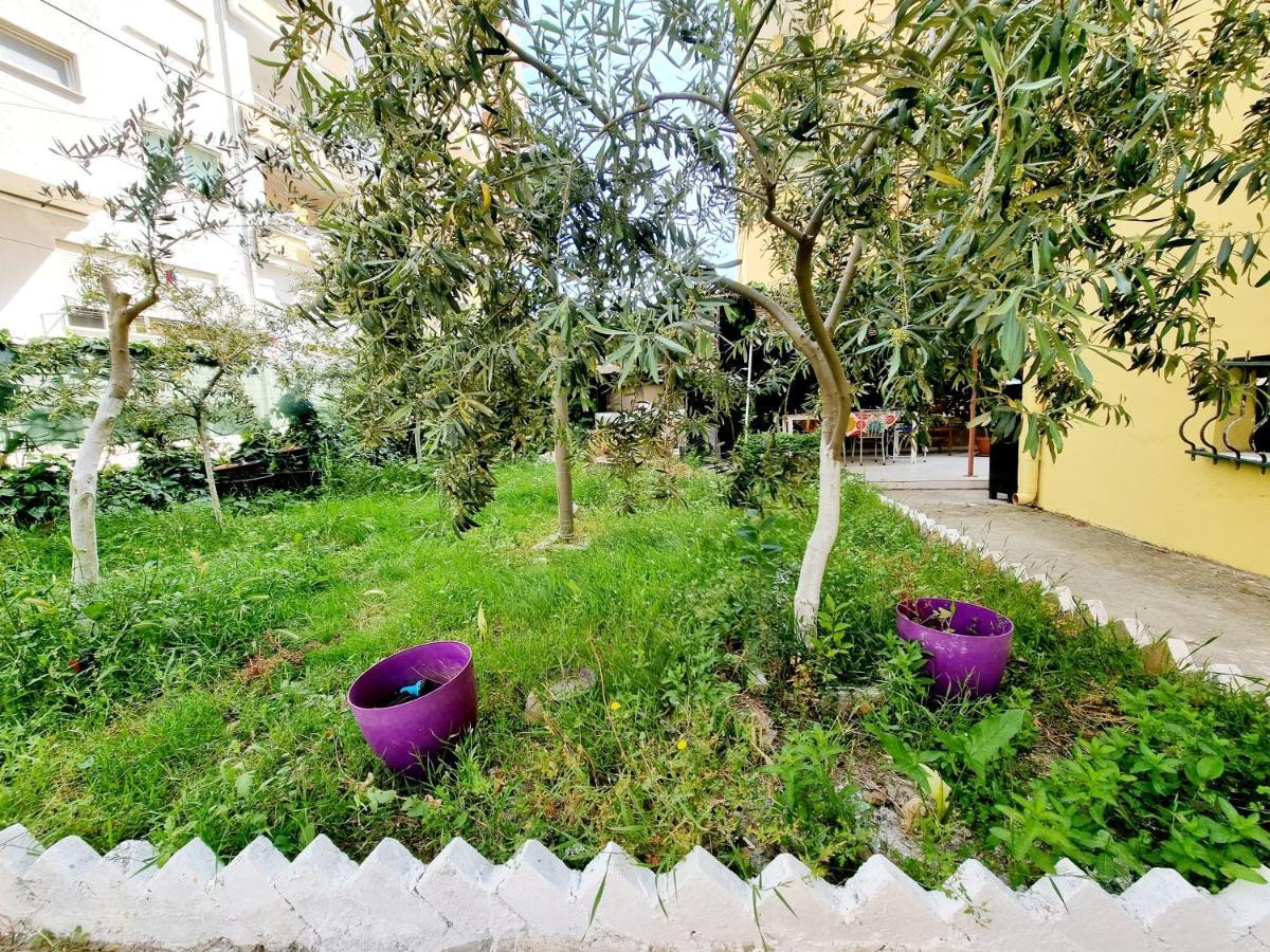 Vacation Home Near The Sea Дуррес Экстерьер фото